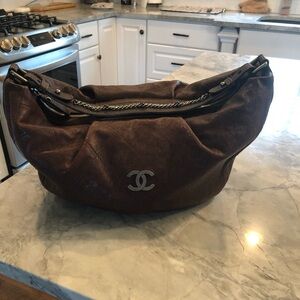 Authentic Chanel outdoor ligne large hobo